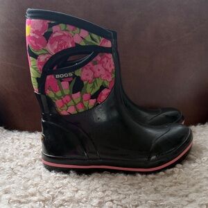 Bogs Women's Black Rain Boots with Pink Floral Upper